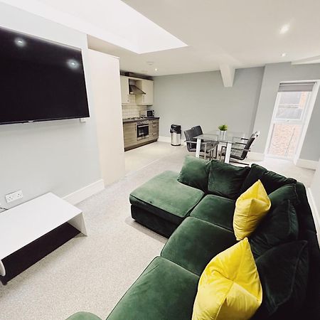 2 Bedroom Apartment In The Heart Of Newcastle - Spacious - Sleeps 7 Esterno foto
