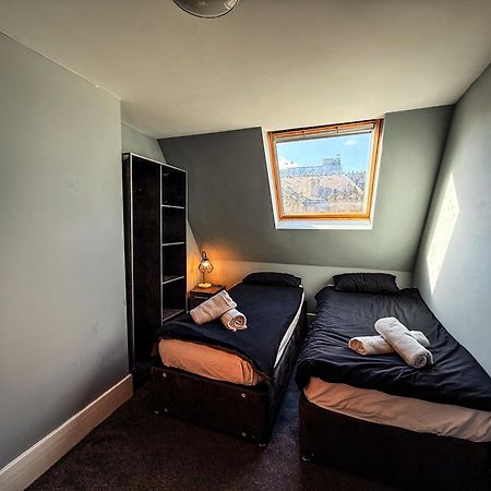 2 Bedroom Apartment In The Heart Of Newcastle - Spacious - Sleeps 7 Esterno foto